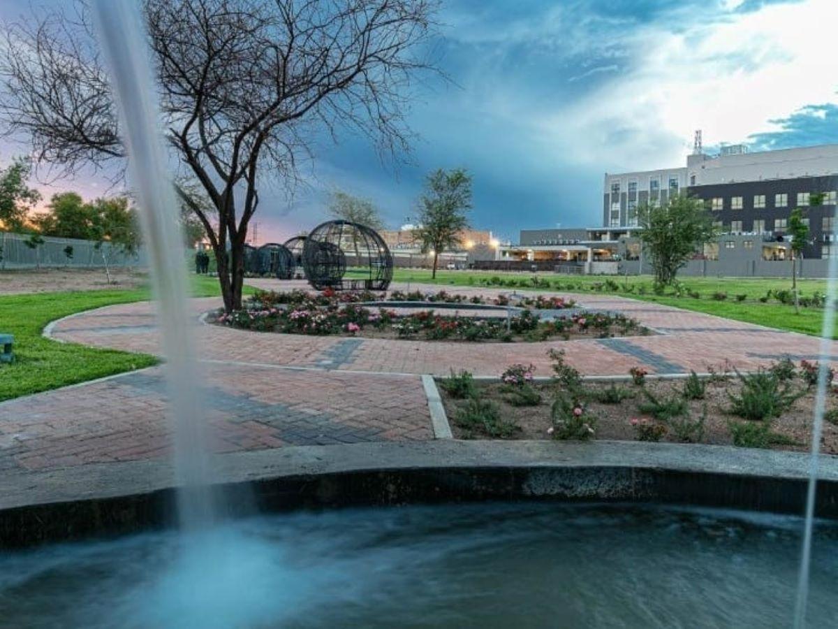 The Grand Aria Hotel And Conference Centre Gaborone Buitenkant foto