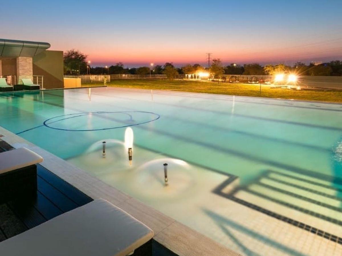 The Grand Aria Hotel And Conference Centre Gaborone Buitenkant foto